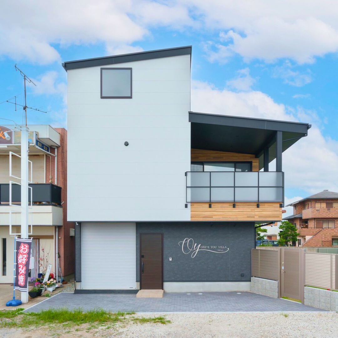 無料駐車場（施設前）